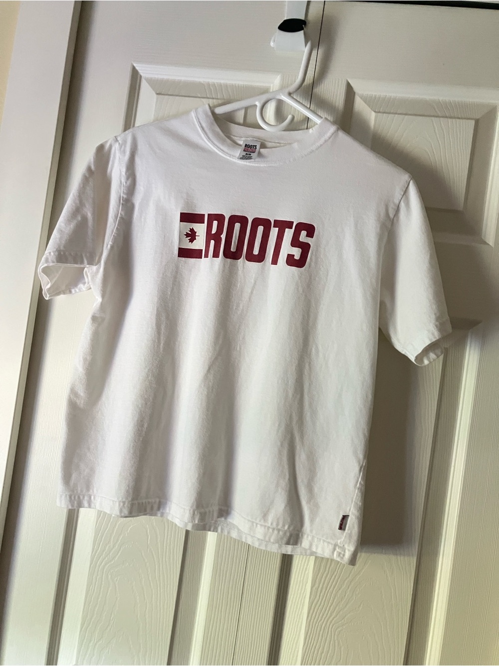 Roots White Tee with Red Logo - Kids Short Sleeve